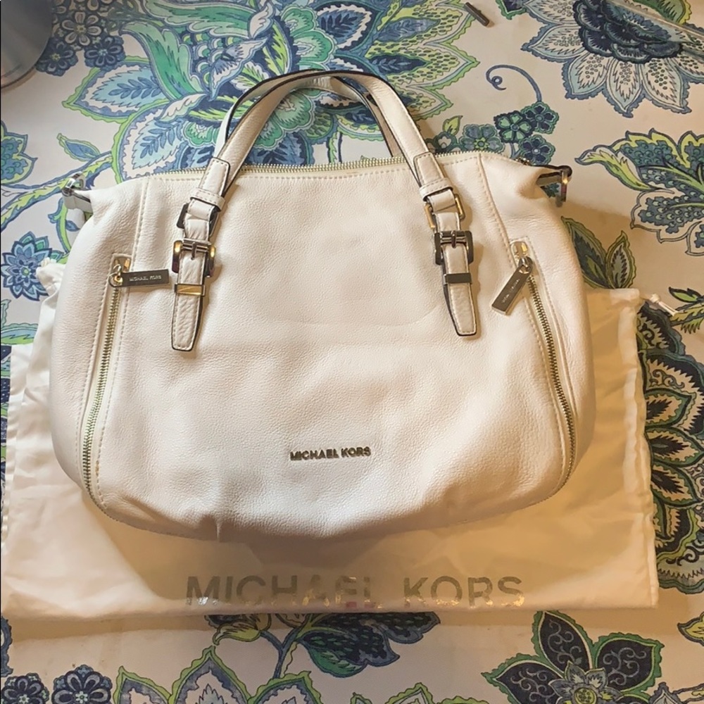 Michael Kors Large Essex Satchel